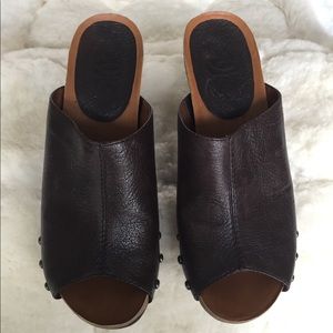 NINE WEST STUDDED MULE SHOES